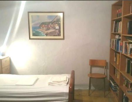 Communist Style Apartment Tirana Kültér fotó