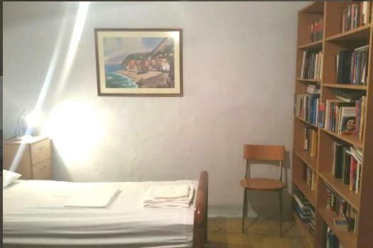 Communist Style Apartment Tirana Kültér fotó